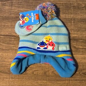🍒🍒 Nickelodeon Baby Shark Hat & Mitten Set